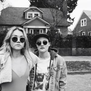 Meet your Posher, Addison